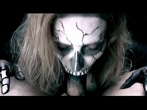 ❤️ Demonflicka suger kuk med sin svarta mun och sväljer sperma. ❤ Anal video at porn sv.gaypornforyou.ru ❌❤