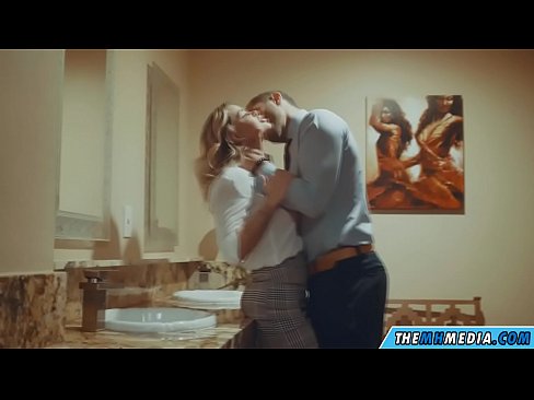 ❤️ När en bystig blondin förför dig på en offentlig toalett ❤ Anal video at porn sv.gaypornforyou.ru ❌❤